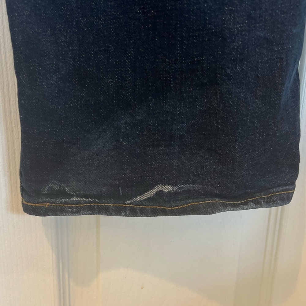 Old Navy Loose Built-In Flex Jeans - Picture 10 of 12